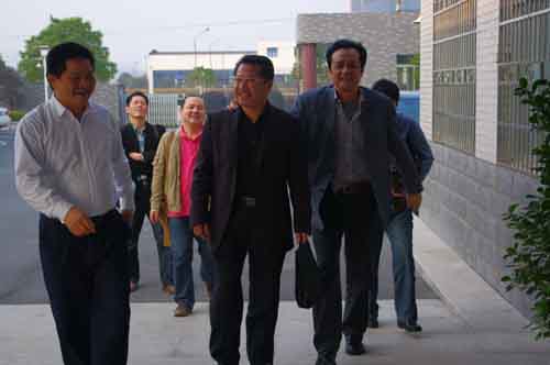 湖南省文化厅领导一行莅临明和光电视察、指导工作